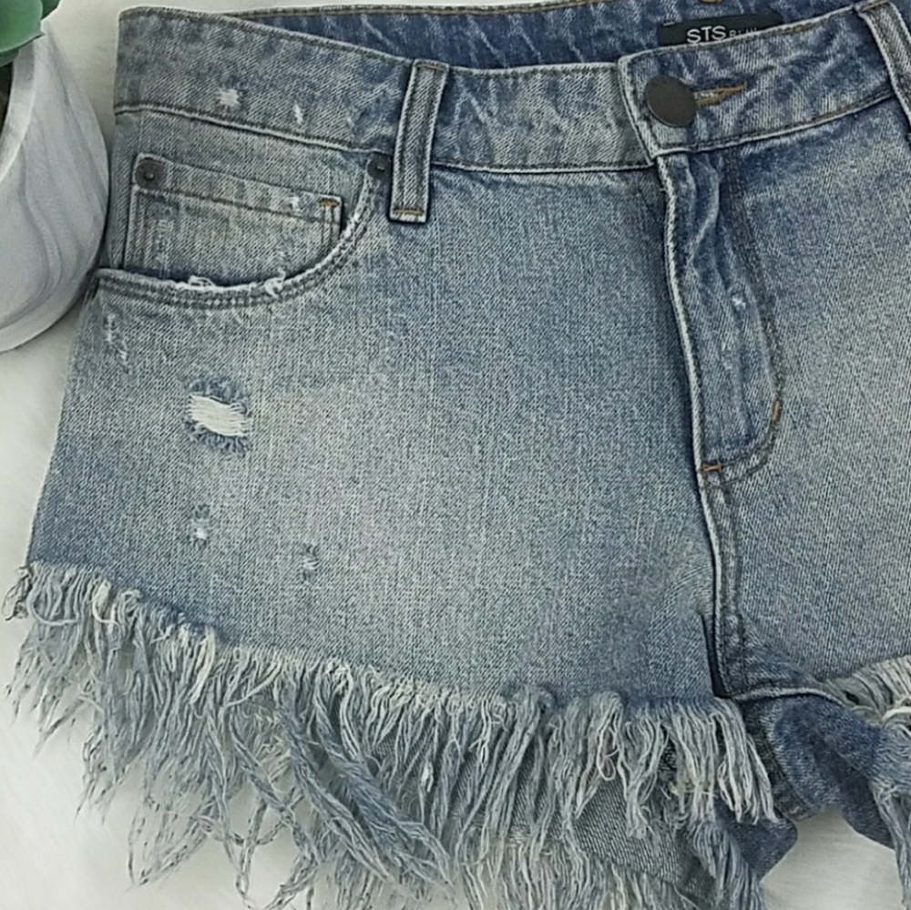 STS Frayed Denim Shorts Size 27